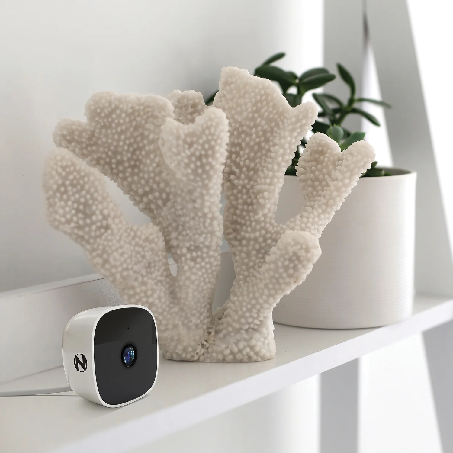 Refurbished Indoor Wi-Fi IP Plug In 1080p Deterrence Camera with 2-Way Audio - White - Image 5